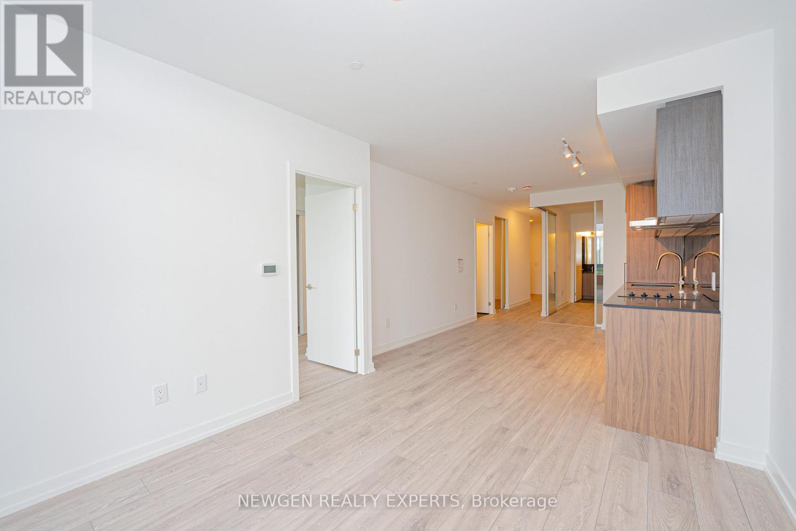 321 - 1100 Sheppard Avenue W, Toronto, Ontario  M3J 0H1 - Photo 9 - W12915992