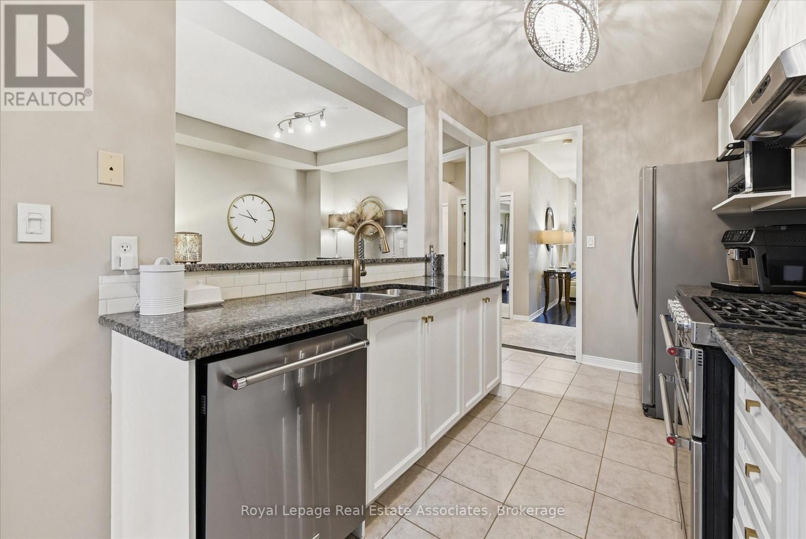 41 - 4241 Sarazen Drive, Burlington, Ontario  L7M 5B7 - Photo 12 - W12916014