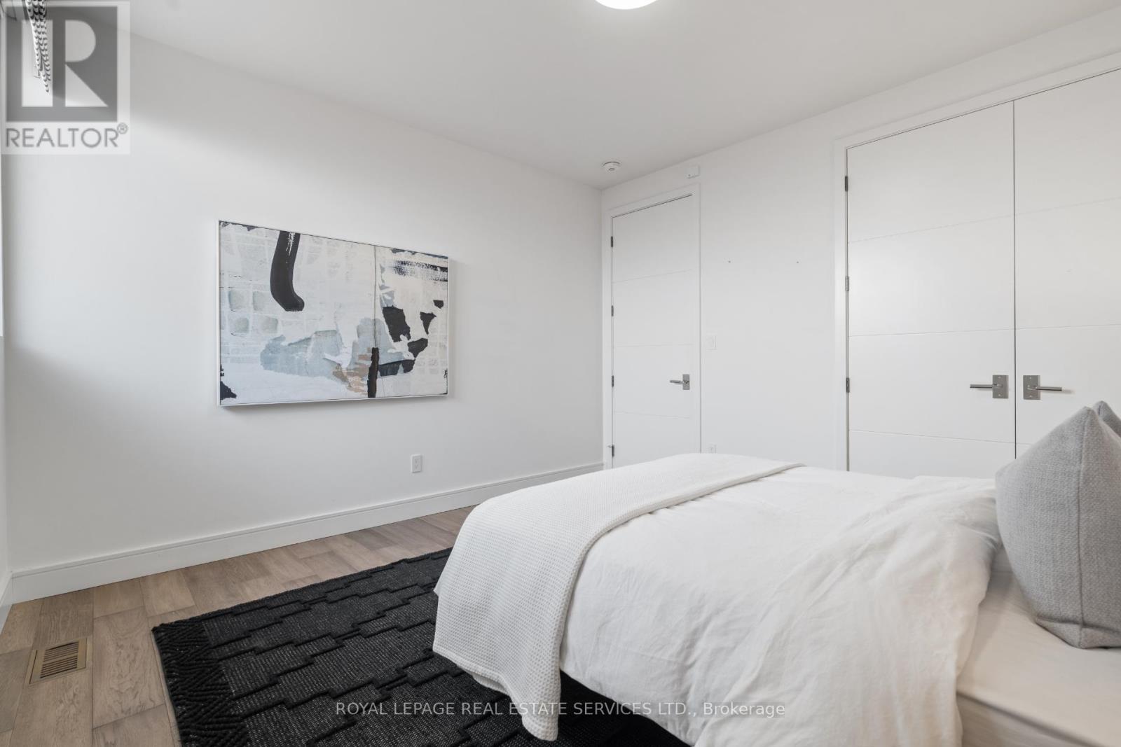 96 Montgomery Road, Toronto, Ontario  M9A 3N5 - Photo 32 - W12916026