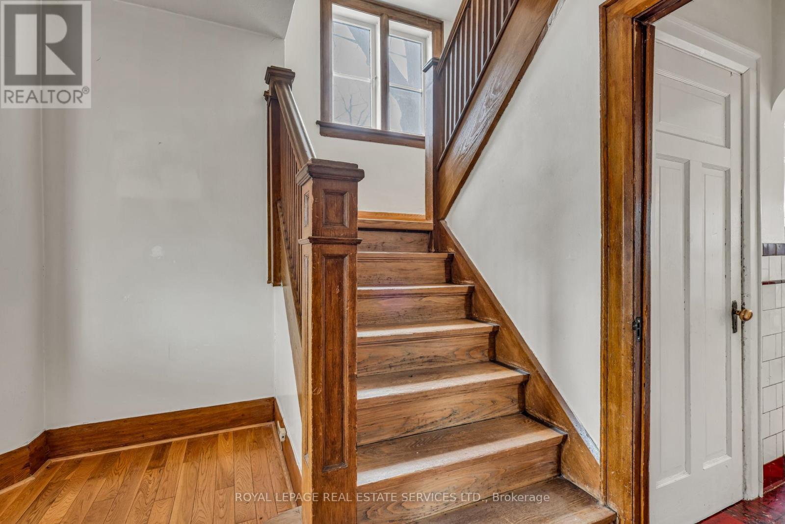 116 Colbeck Street, Toronto, Ontario  M6S 1V4 - Photo 21 - W12916028