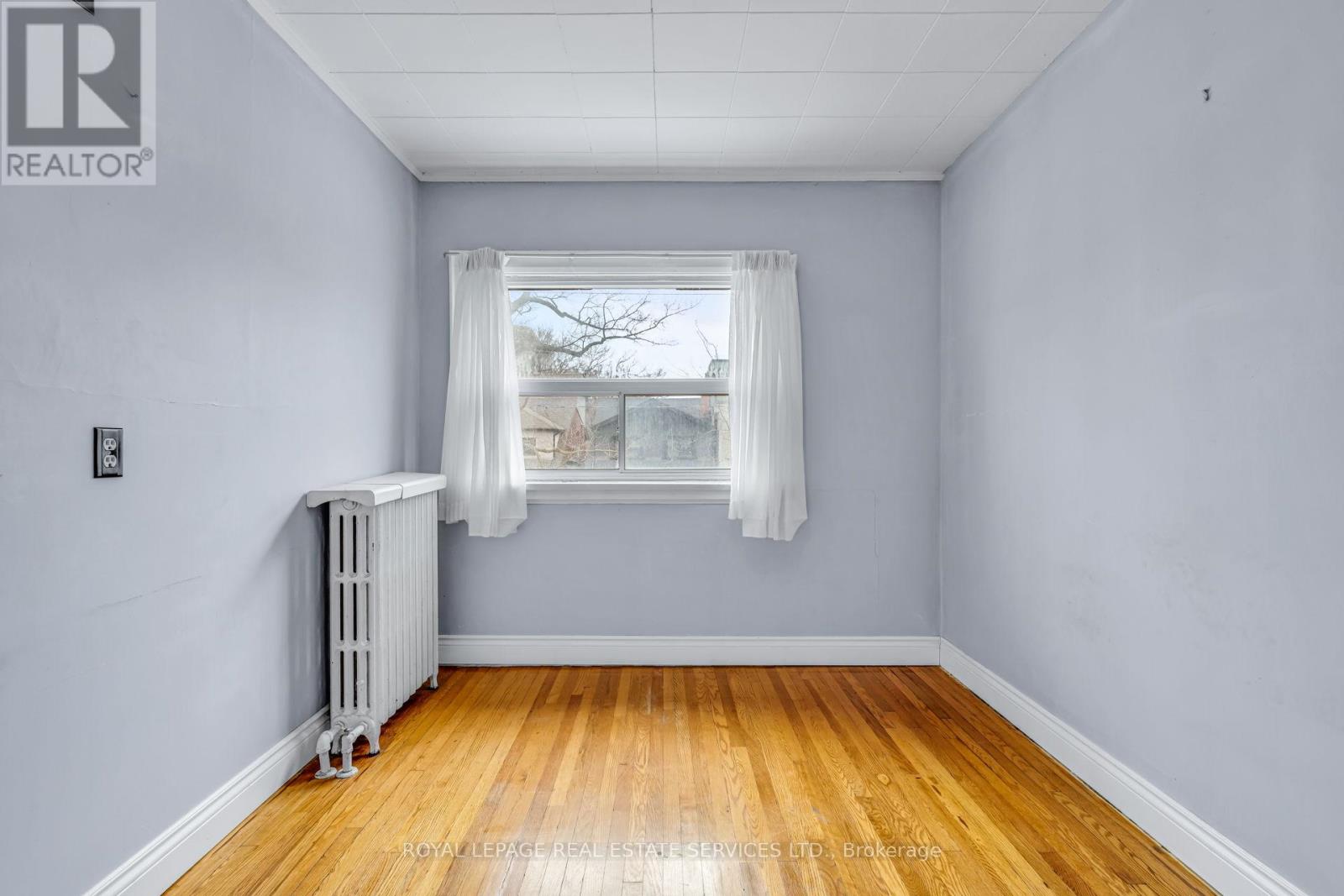 116 Colbeck Street, Toronto, Ontario  M6S 1V4 - Photo 23 - W12916028