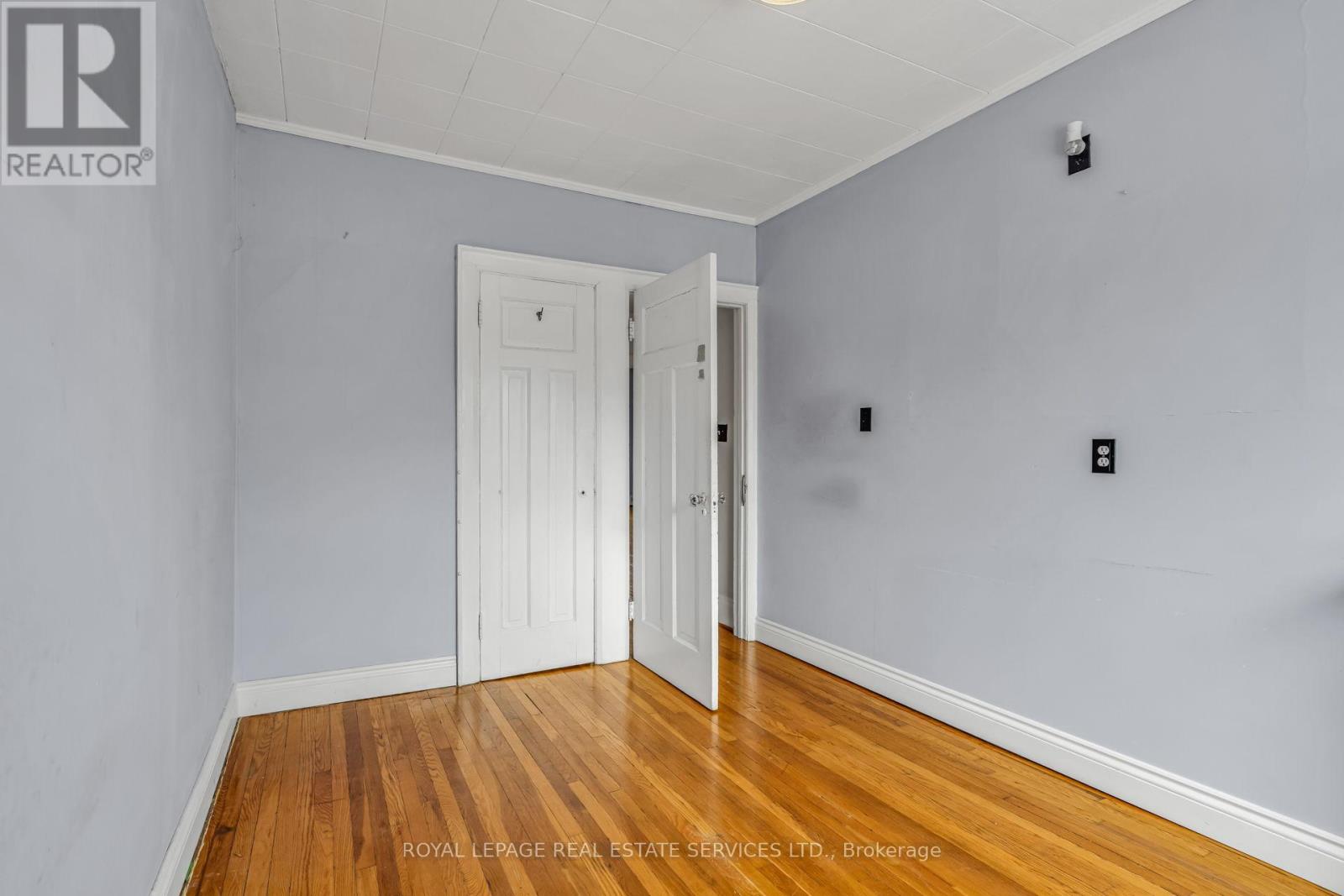 116 Colbeck Street, Toronto, Ontario  M6S 1V4 - Photo 24 - W12916028