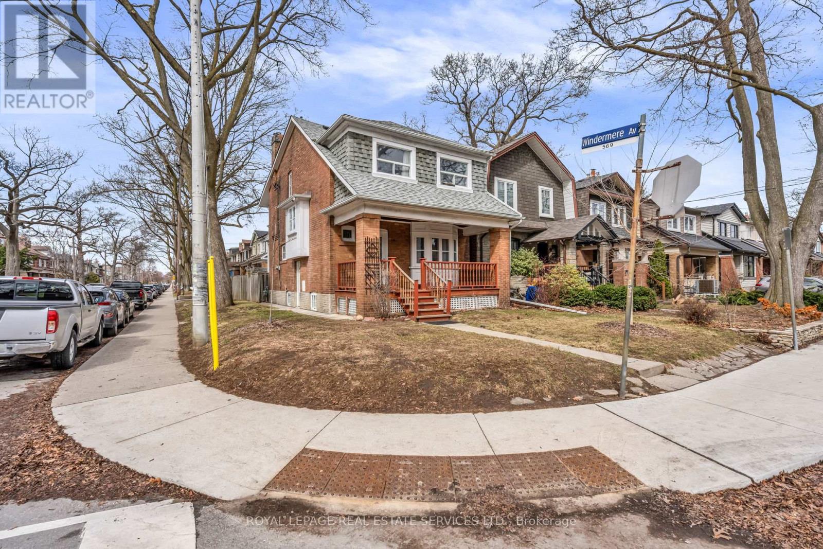 116 Colbeck Street, Toronto, Ontario  M6S 1V4 - Photo 3 - W12916028