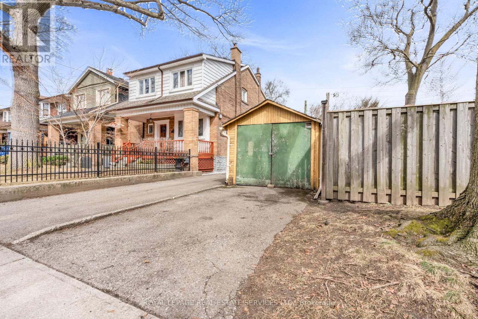 116 Colbeck Street, Toronto, Ontario  M6S 1V4 - Photo 38 - W12916028