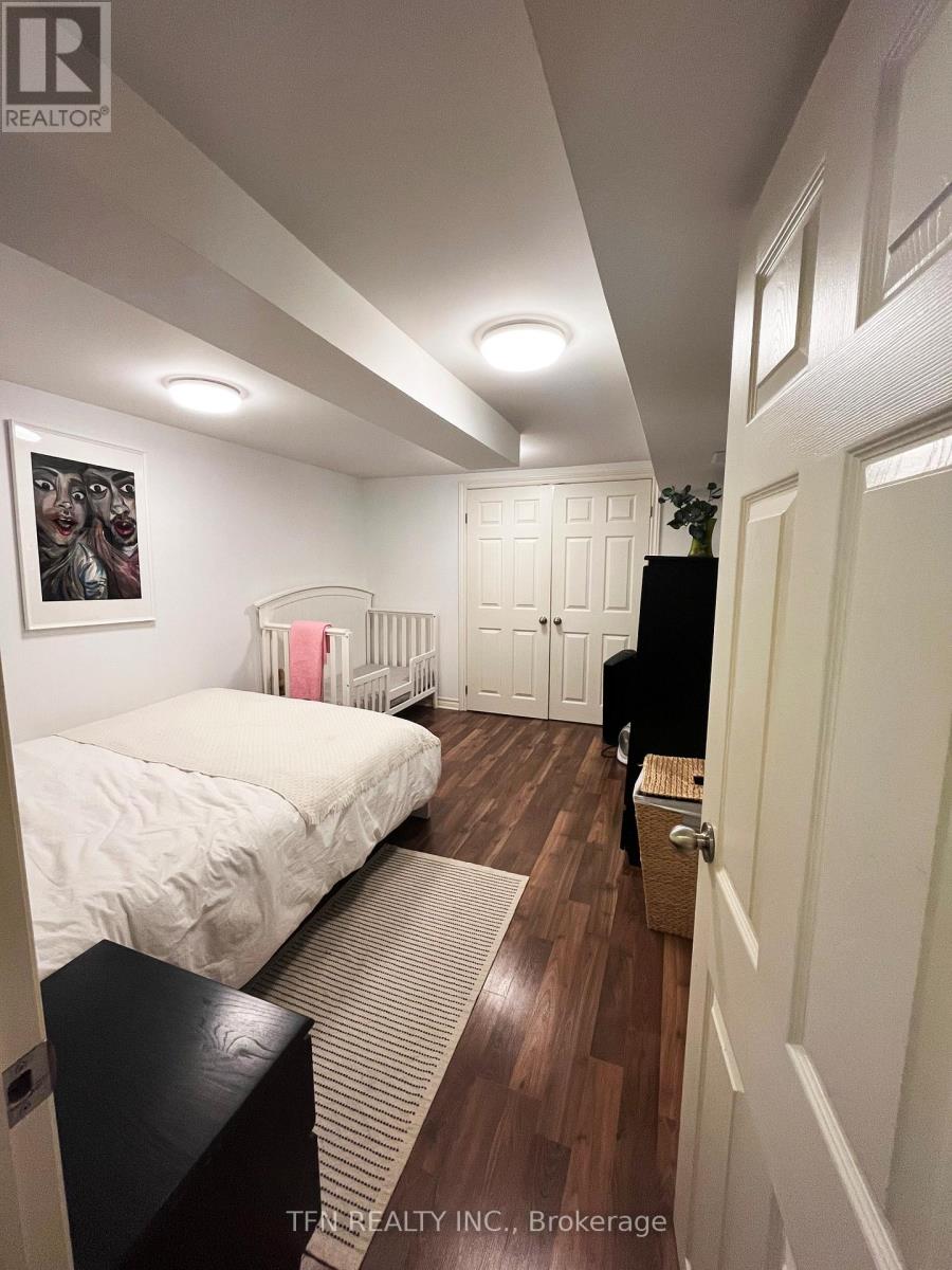 59 Mitcham Drive, Toronto (Alderwood), Ontario  M8W 2K2 - Photo 25 - W12916042