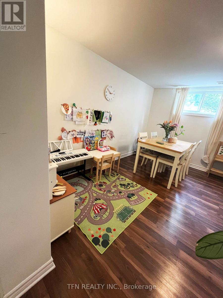 59 Mitcham Drive, Toronto (Alderwood), Ontario  M8W 2K2 - Photo 28 - W12916042