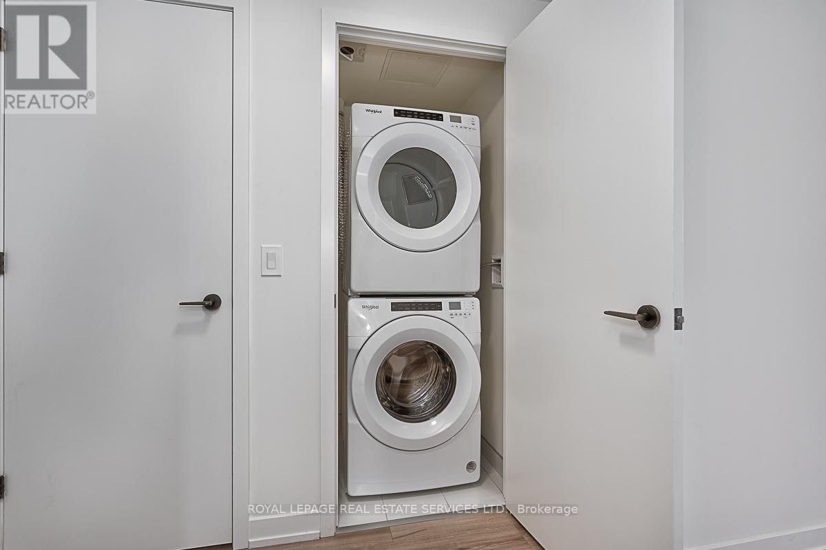 202 - 345 Wheat Boom Drive, Oakville, Ontario  L6H 7X4 - Photo 11 - W12916046