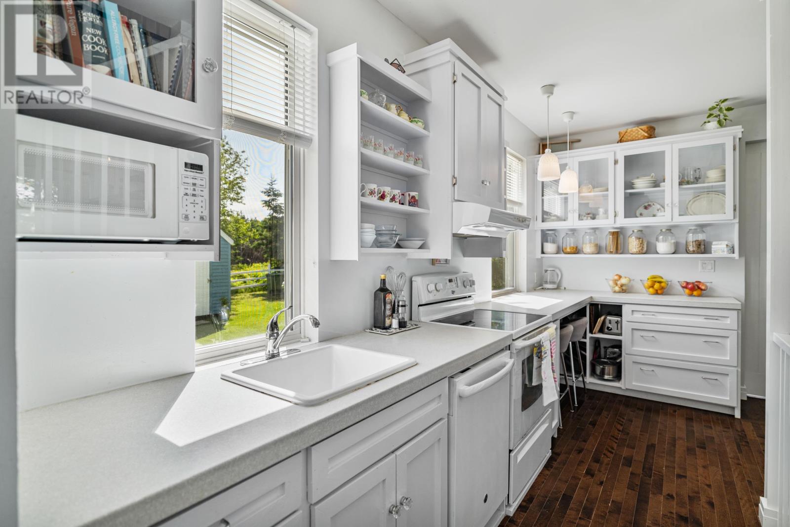 10 Pine Street, Brackley Beach, Prince Edward Island  C1E 2W1 - Photo 16 - 202605348