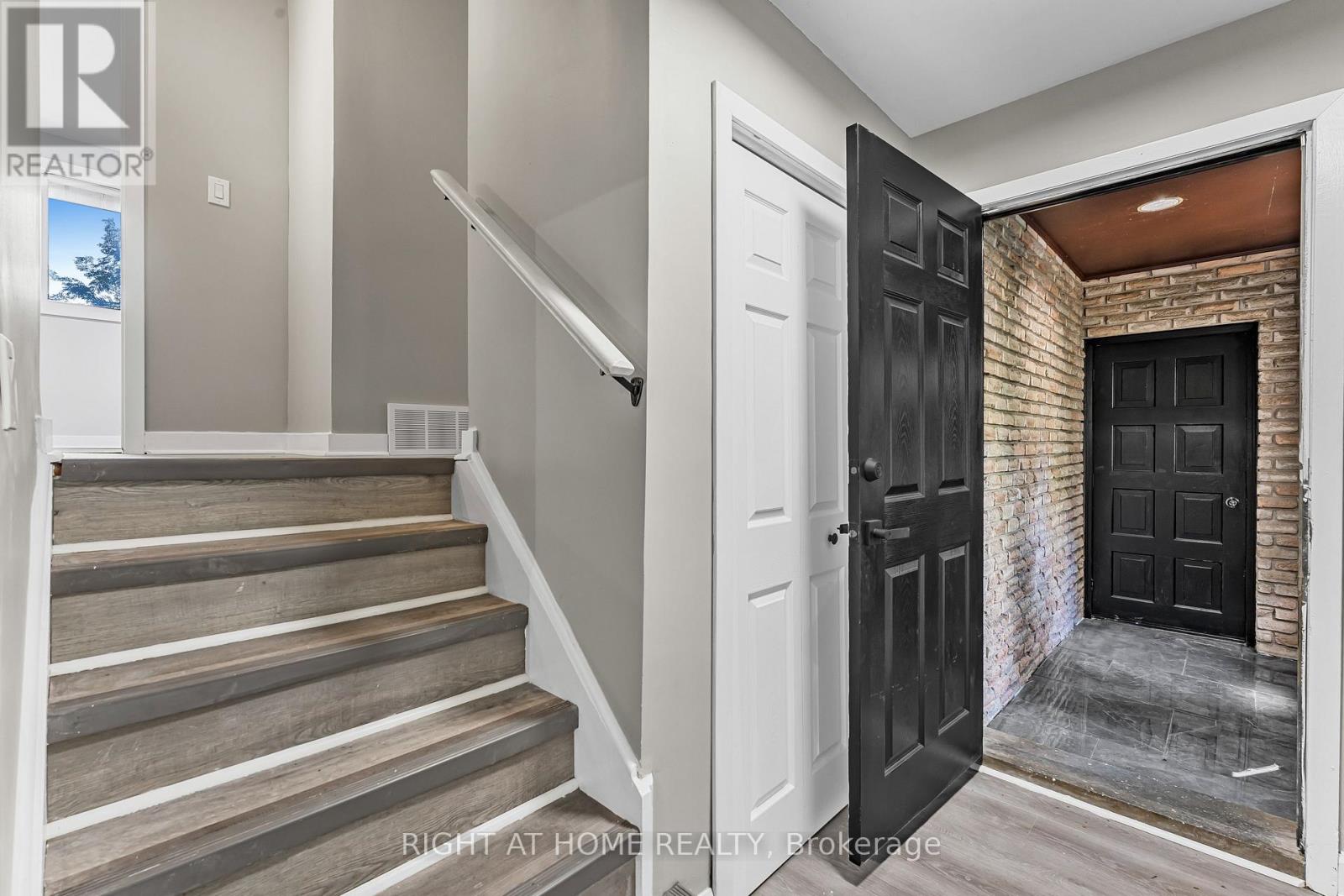 335 William Street, Niagara-On-The-Lake, Ontario  L0S 1J0 - Photo 8 - X12834674