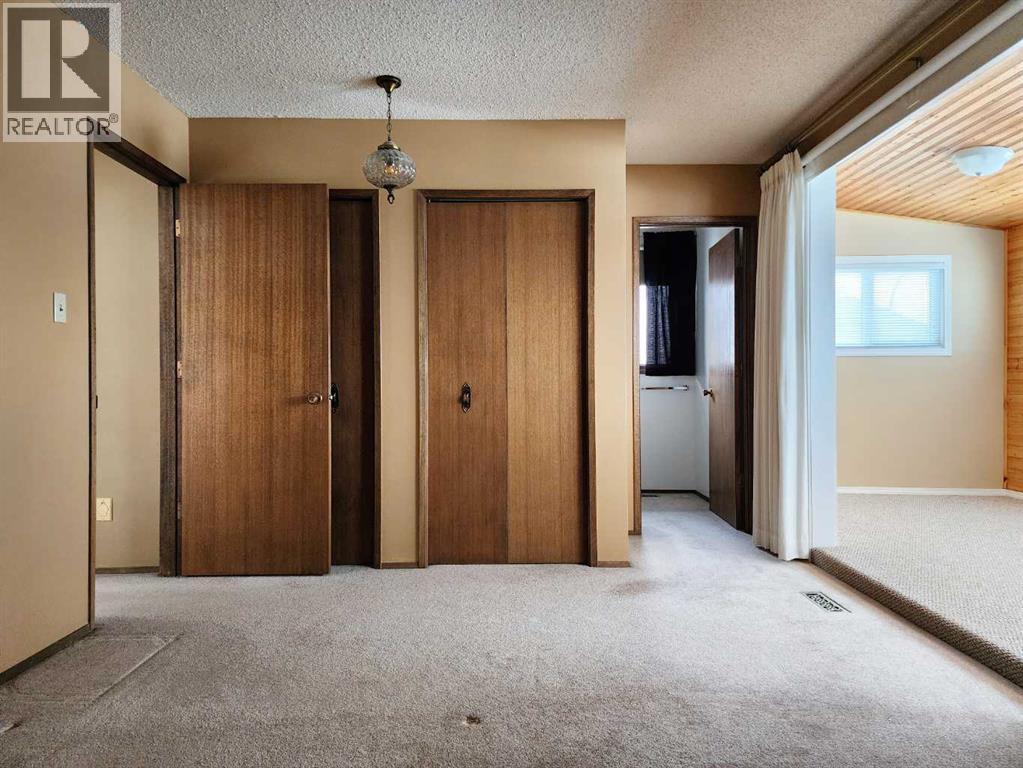 15 Elm Crescent S, Lethbridge, Alberta T1K 4S8 - Photo 23 - A2288681