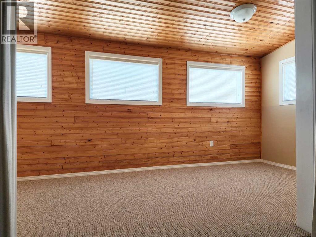 15 Elm Crescent S, Lethbridge, Alberta T1K 4S8 - Photo 25 - A2288681