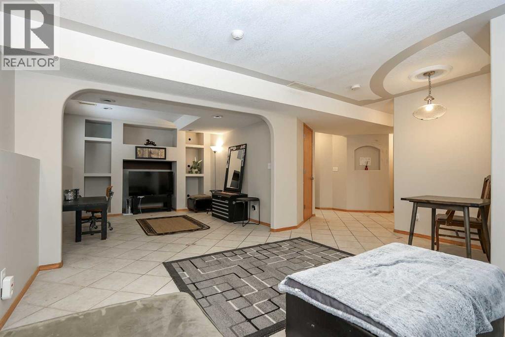 77 Duval Crescent, Red Deer, Alberta  T4R 2Y7 - Photo 29 - A2289519