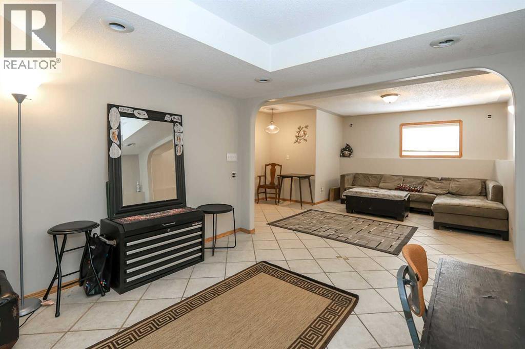 77 Duval Crescent, Red Deer, Alberta  T4R 2Y7 - Photo 32 - A2289519