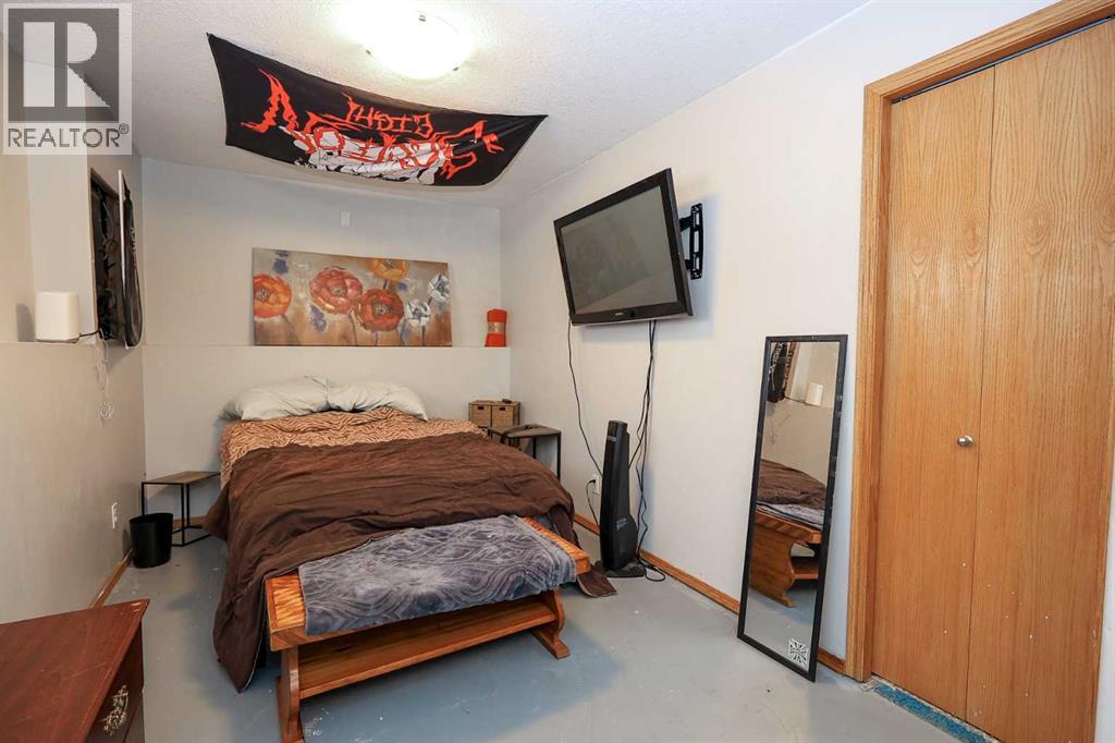 77 Duval Crescent, Red Deer, Alberta  T4R 2Y7 - Photo 37 - A2289519