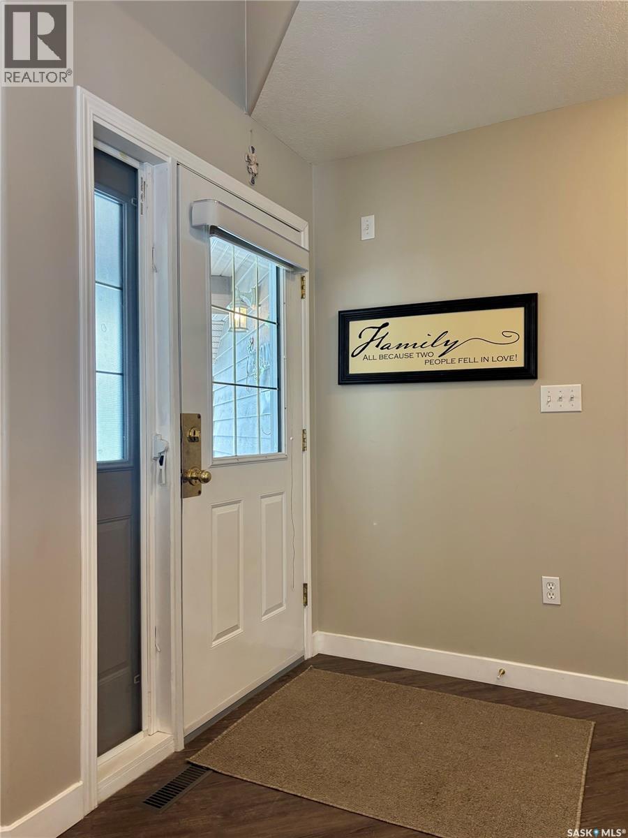 66 Eagle View Way, Elk Ridge, Saskatchewan  S0J 2Y0 - Photo 29 - SK031185