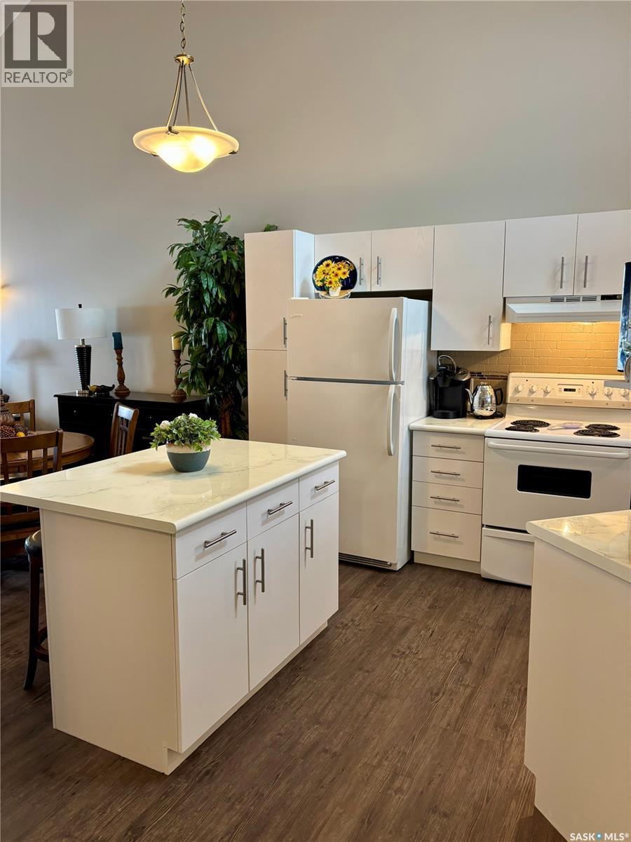 66 Eagle View Way, Elk Ridge, Saskatchewan  S0J 2Y0 - Photo 3 - SK031185