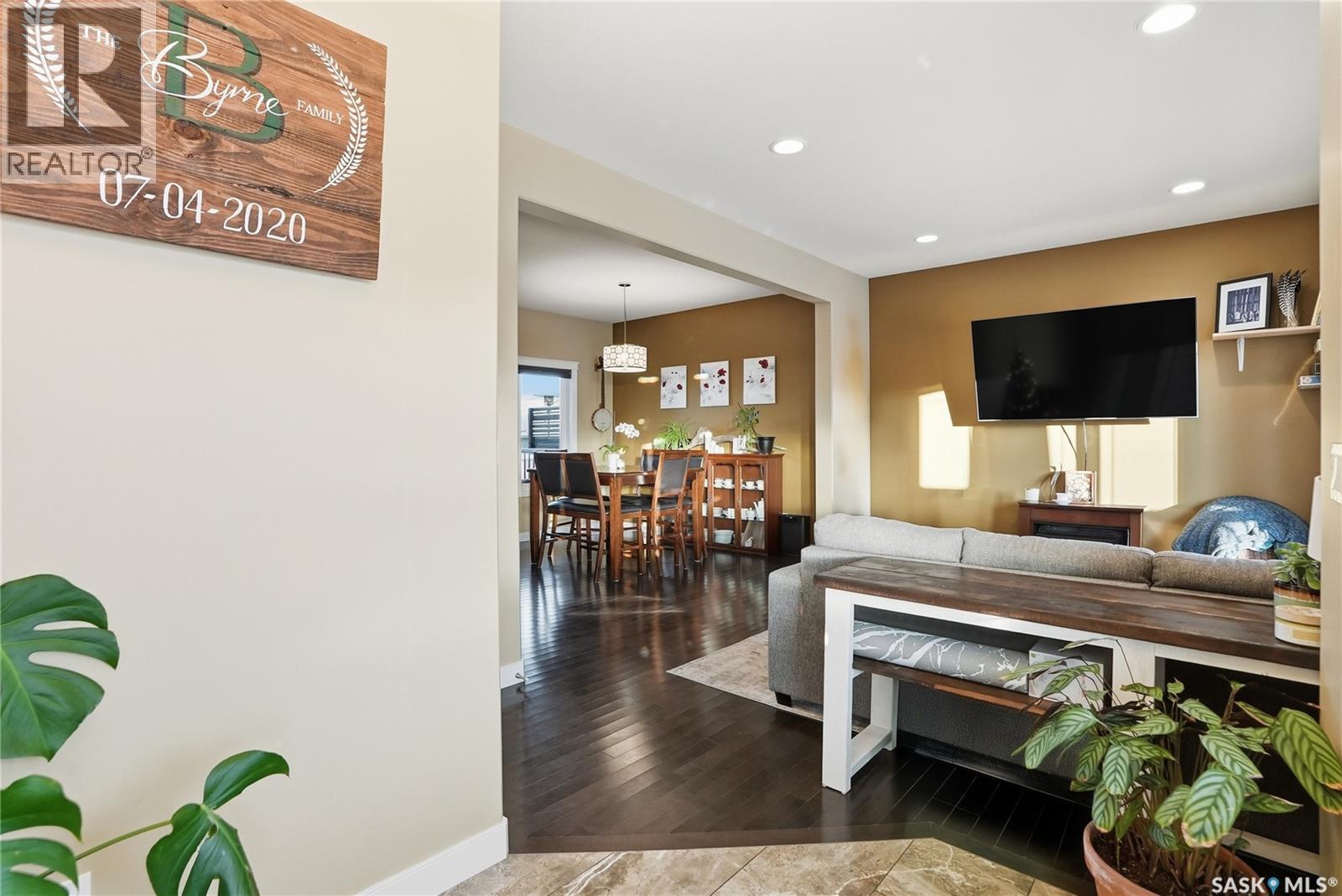 118 Rajput Way, Saskatoon, Saskatchewan  S7W 0L4 - Photo 3 - SK031147