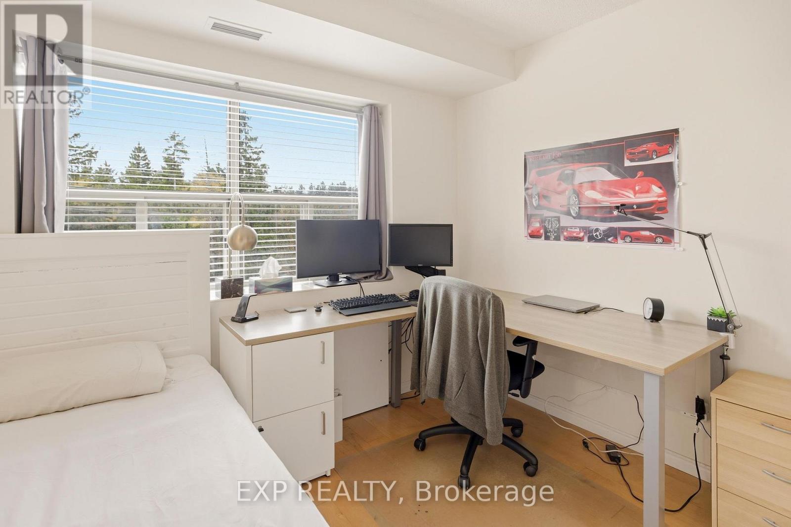 300 Keats Way, Waterloo, Ontario  N2L 6E6 - Photo 11 - X12915856