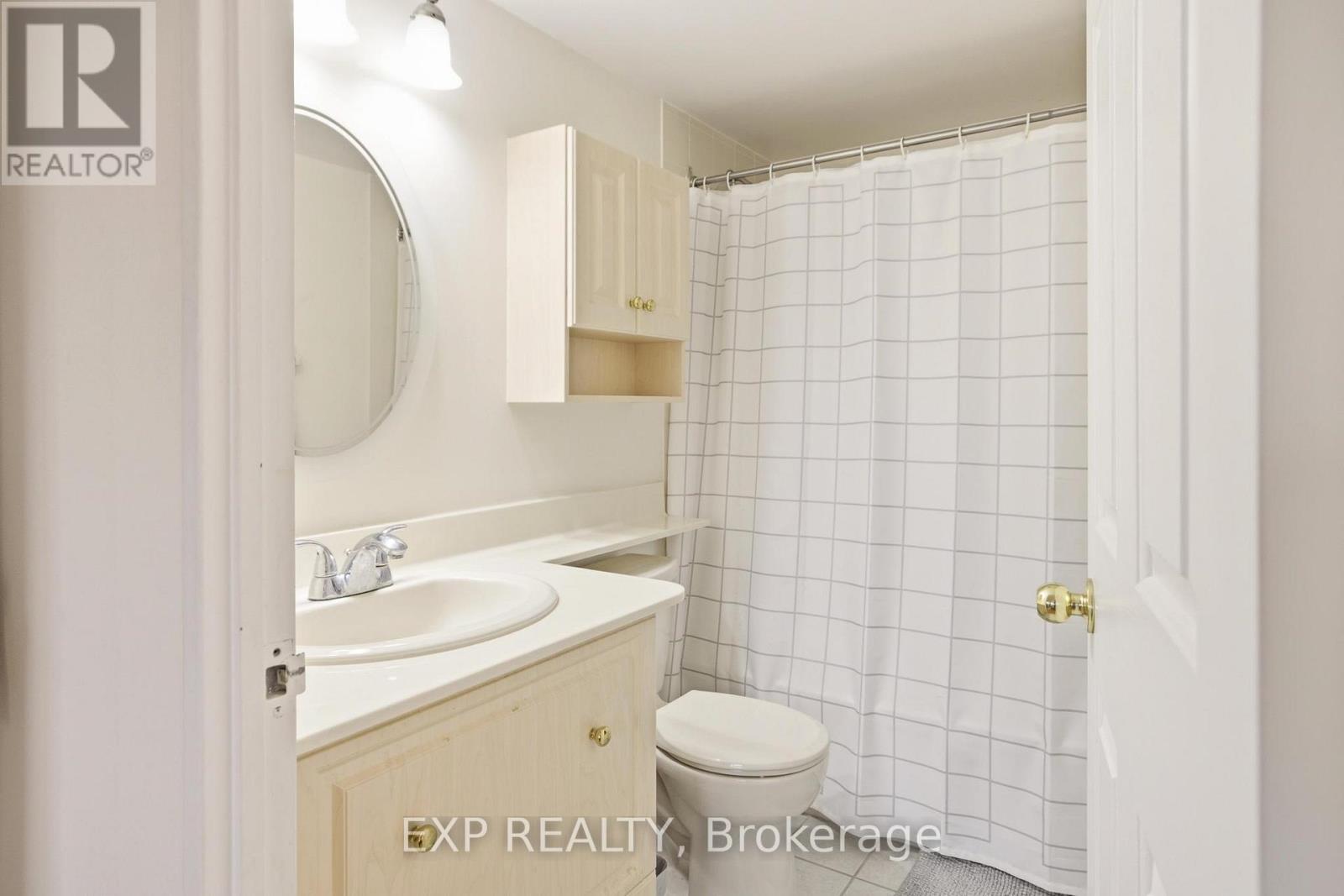 300 Keats Way, Waterloo, Ontario  N2L 6E6 - Photo 18 - X12915856