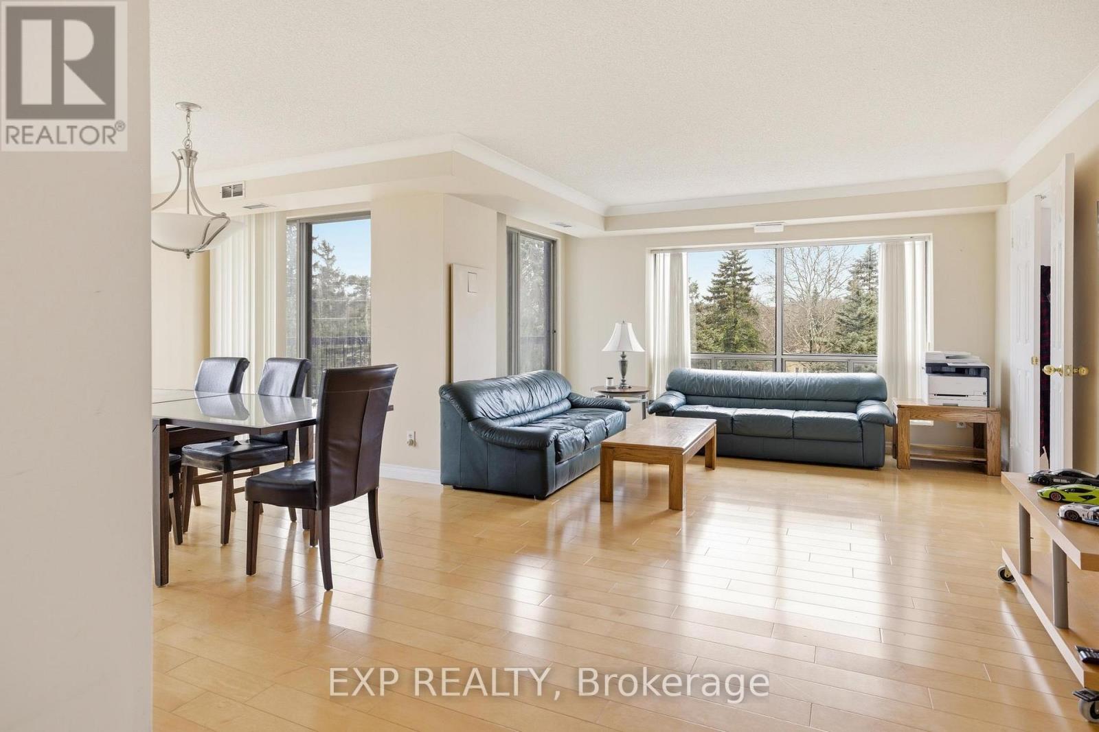 300 Keats Way, Waterloo, Ontario  N2L 6E6 - Photo 19 - X12915856