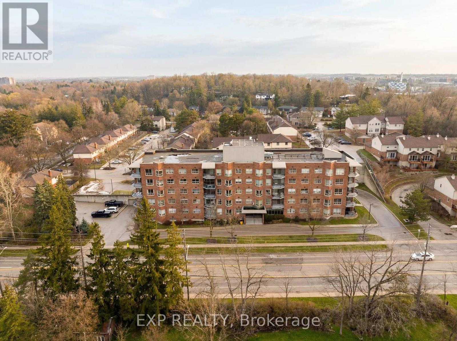 300 Keats Way, Waterloo, Ontario  N2L 6E6 - Photo 2 - X12915856