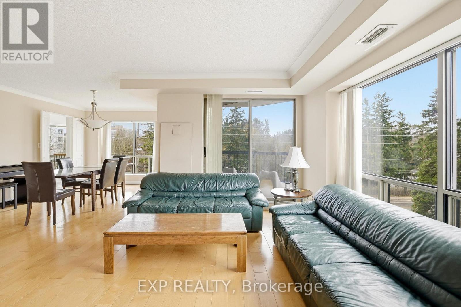 300 Keats Way, Waterloo, Ontario  N2L 6E6 - Photo 27 - X12915856