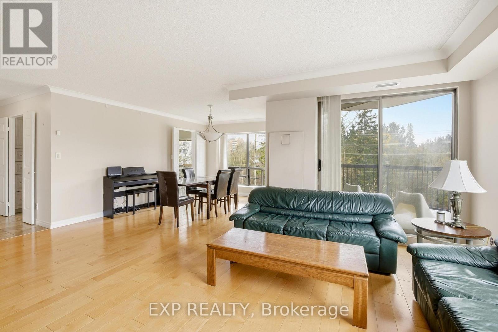 300 Keats Way, Waterloo, Ontario  N2L 6E6 - Photo 28 - X12915856