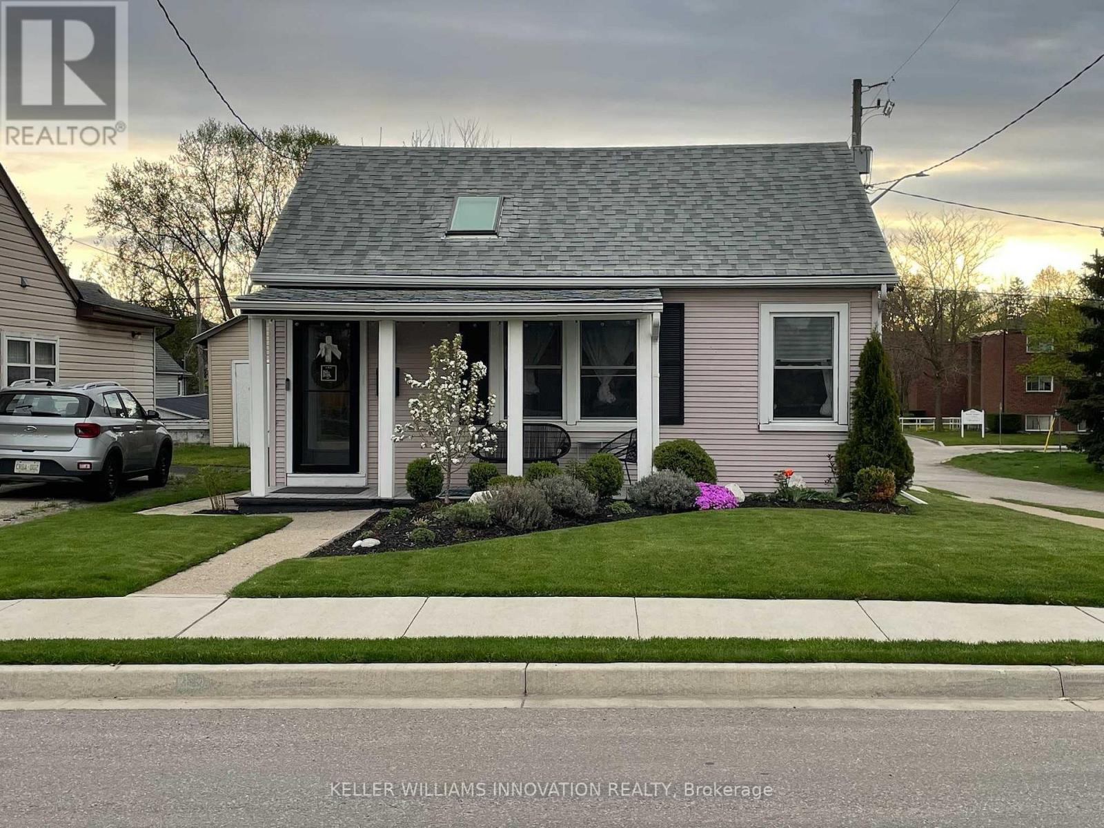 257 Melrose Street, Cambridge, Ontario  N3H 4A7 - Photo 1 - X12915880