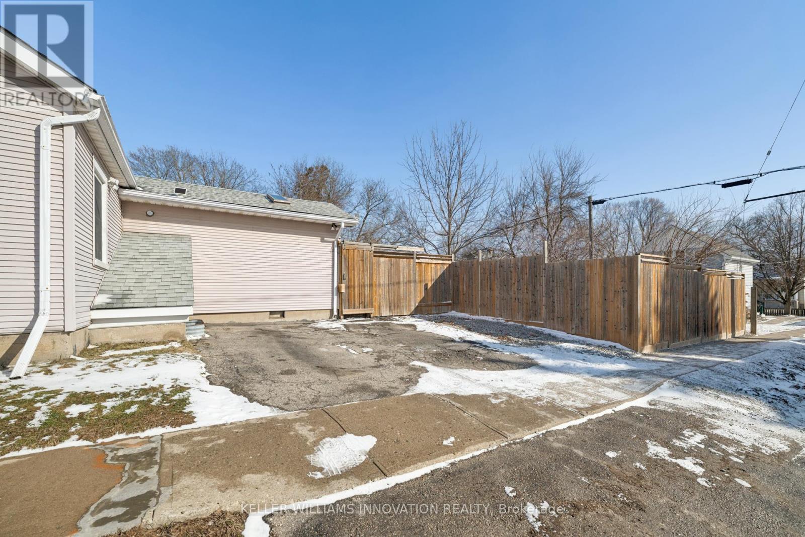 257 Melrose Street, Cambridge, Ontario  N3H 4A7 - Photo 6 - X12915880