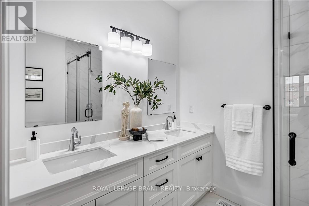 105 Winniett Street, Brantford, Ontario  N3T 1N1 - Photo 33 - X12915934