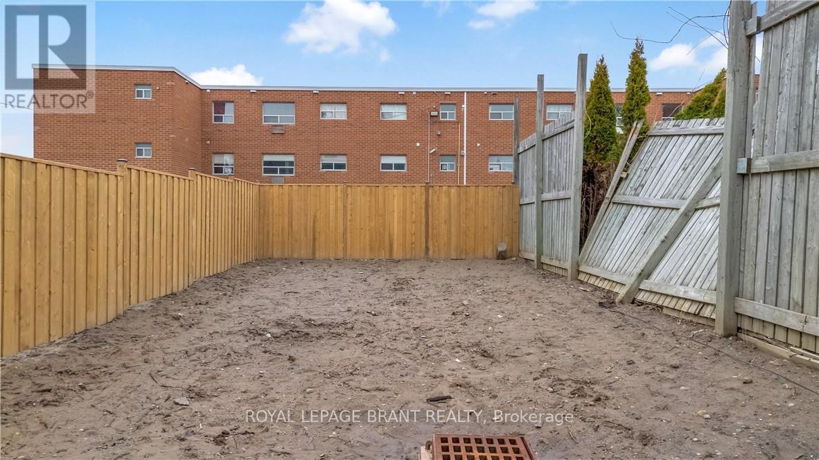 105 Winniett Street, Brantford, Ontario  N3T 1N1 - Photo 41 - X12915934