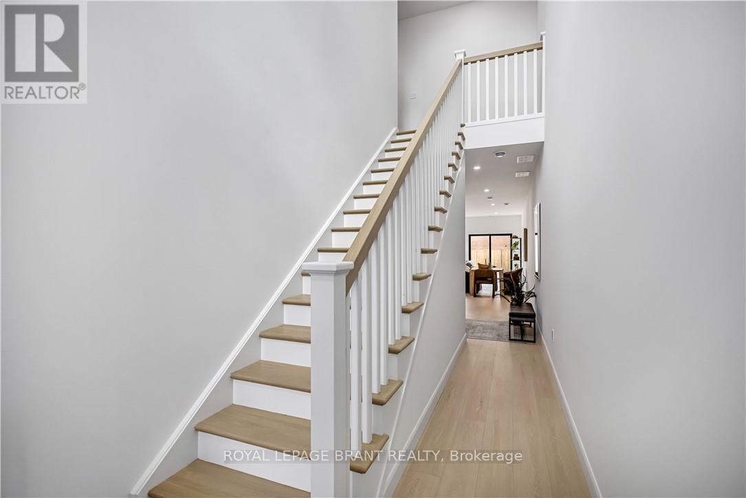 105 Winniett Street, Brantford, Ontario  N3T 1N1 - Photo 6 - X12915934