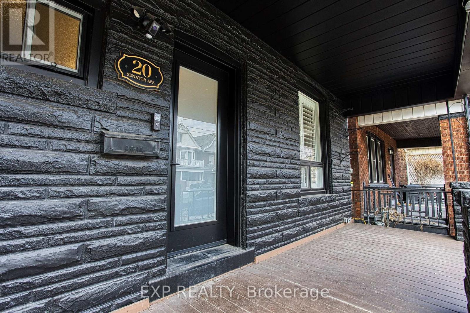 20 Senator Avenue, Hamilton, Ontario  L8L 1Z4 - Photo 3 - X12915986