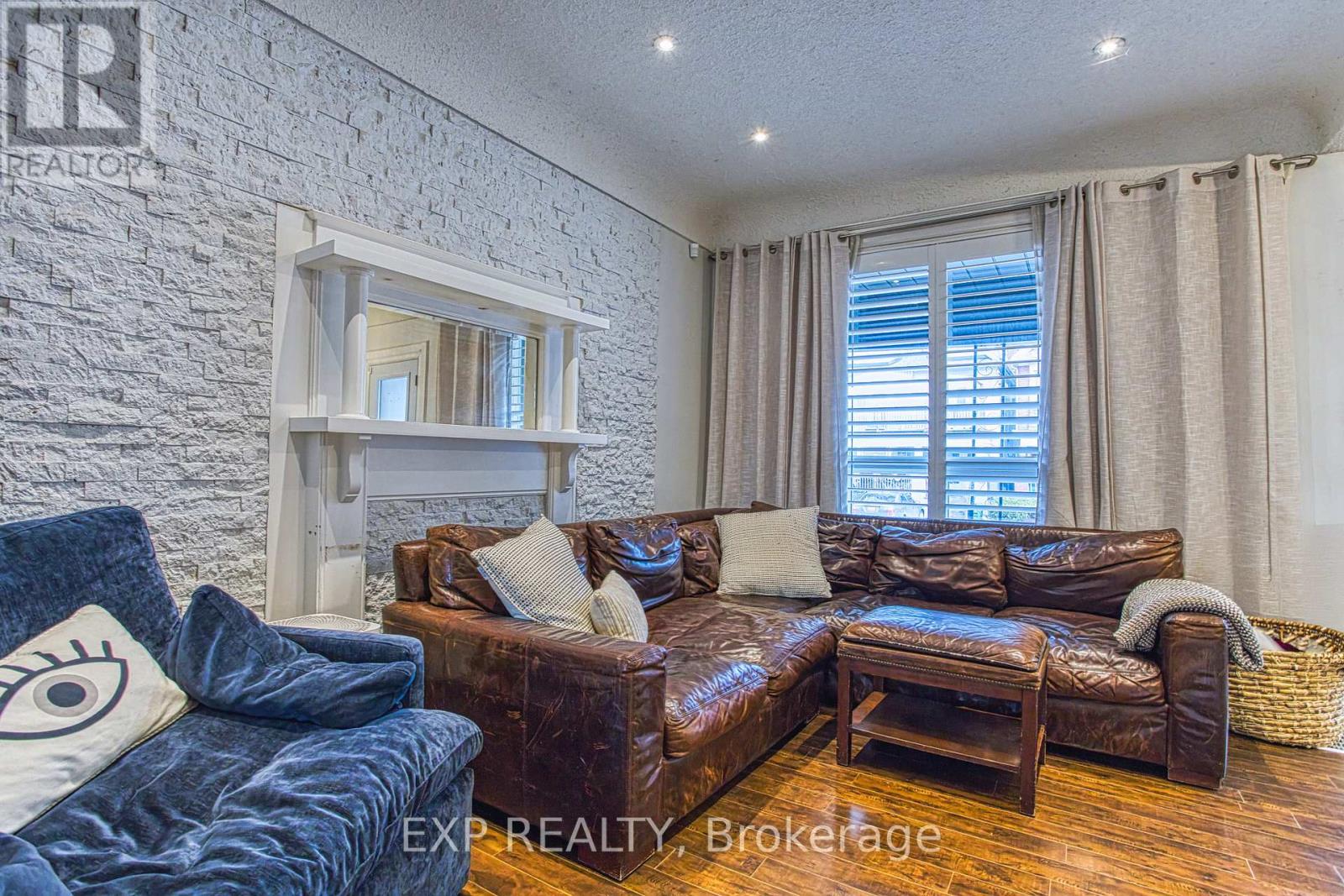 20 Senator Avenue, Hamilton, Ontario  L8L 1Z4 - Photo 8 - X12915986