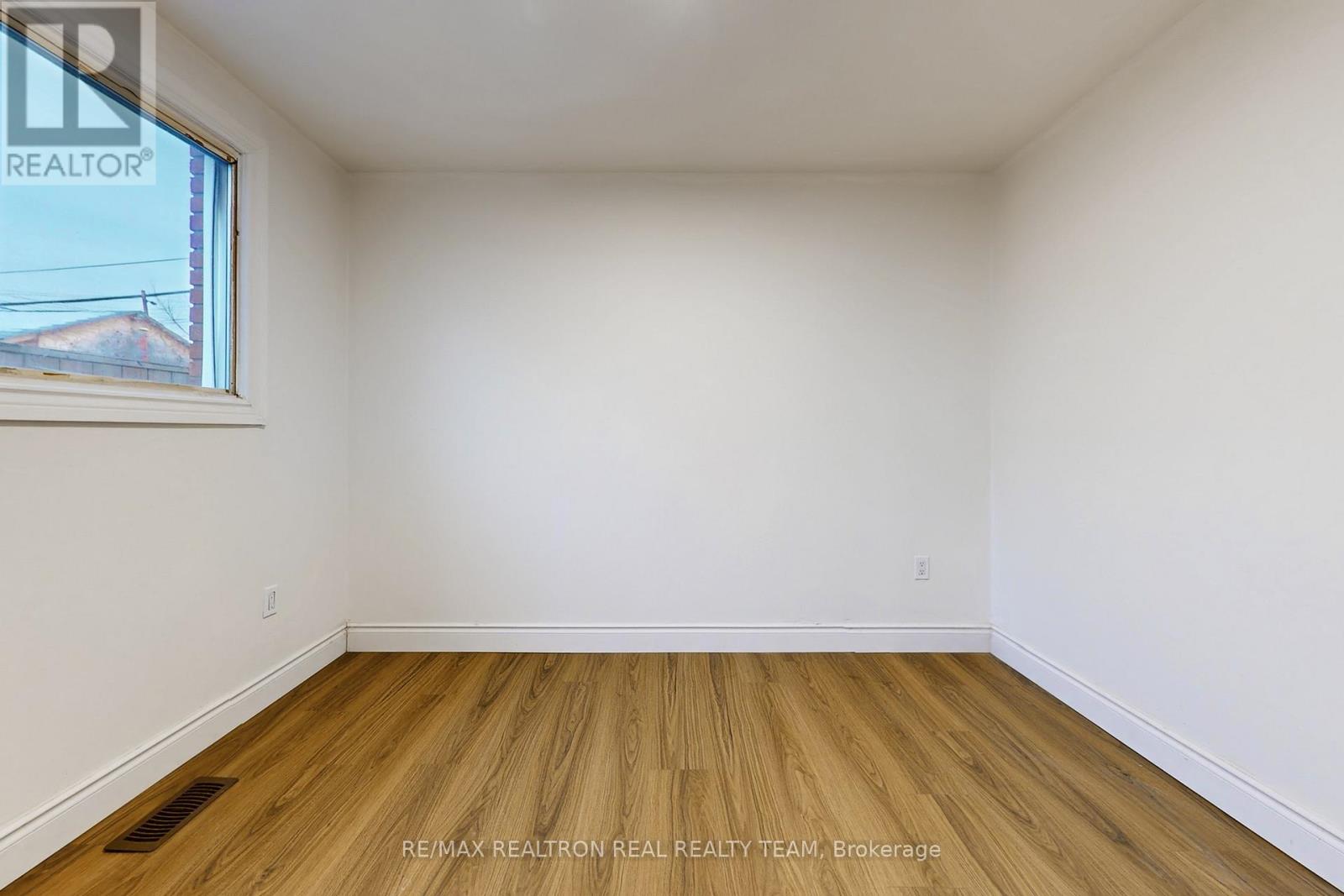 #c1 - 1129 Cannon Street E, Hamilton, Ontario  L8L 2J7 - Photo 14 - X12915994