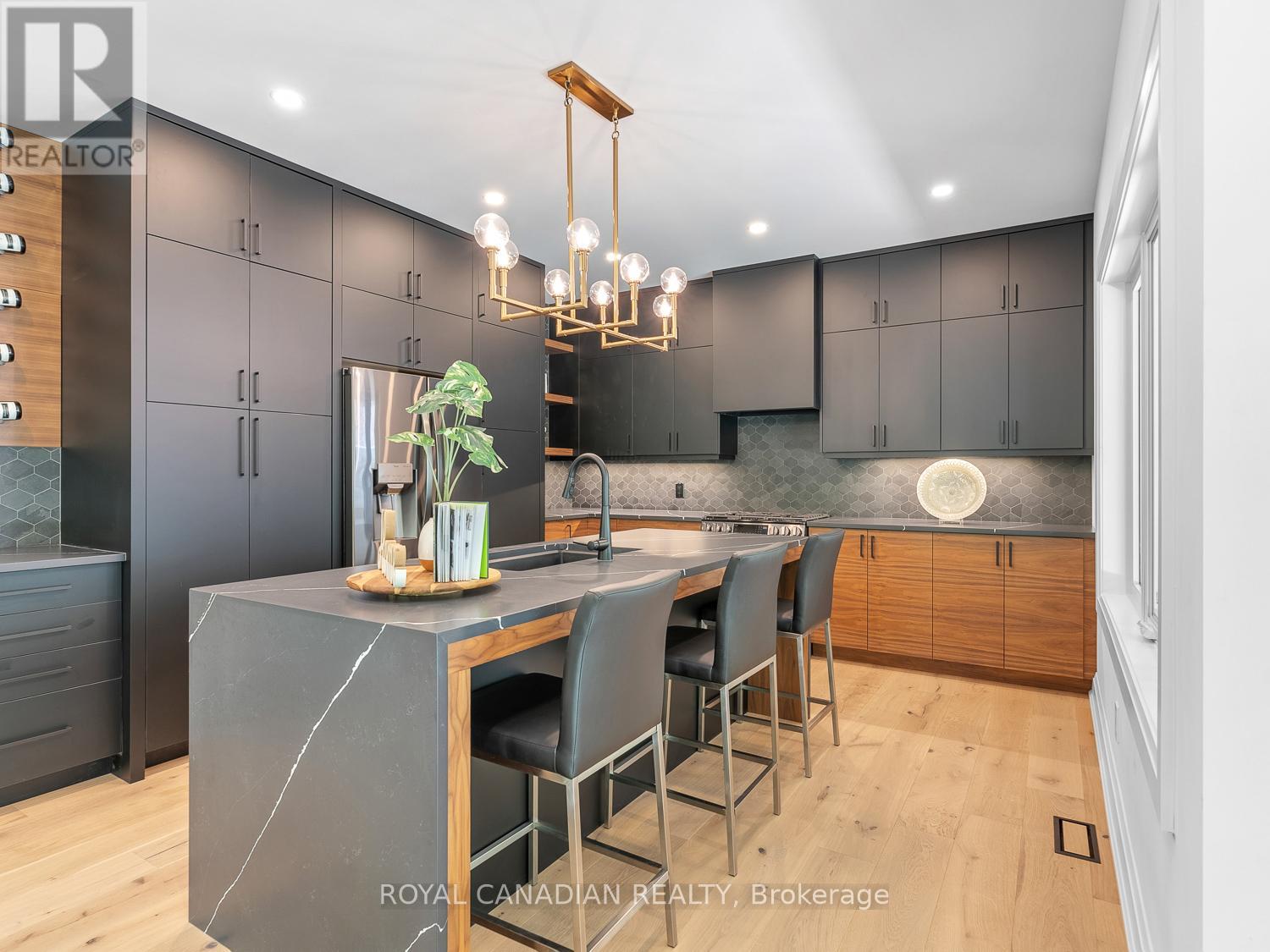 119 Welland Vale Road, St. Catharines, Ontario  L2S 3Y2 - Photo 13 - X12916006