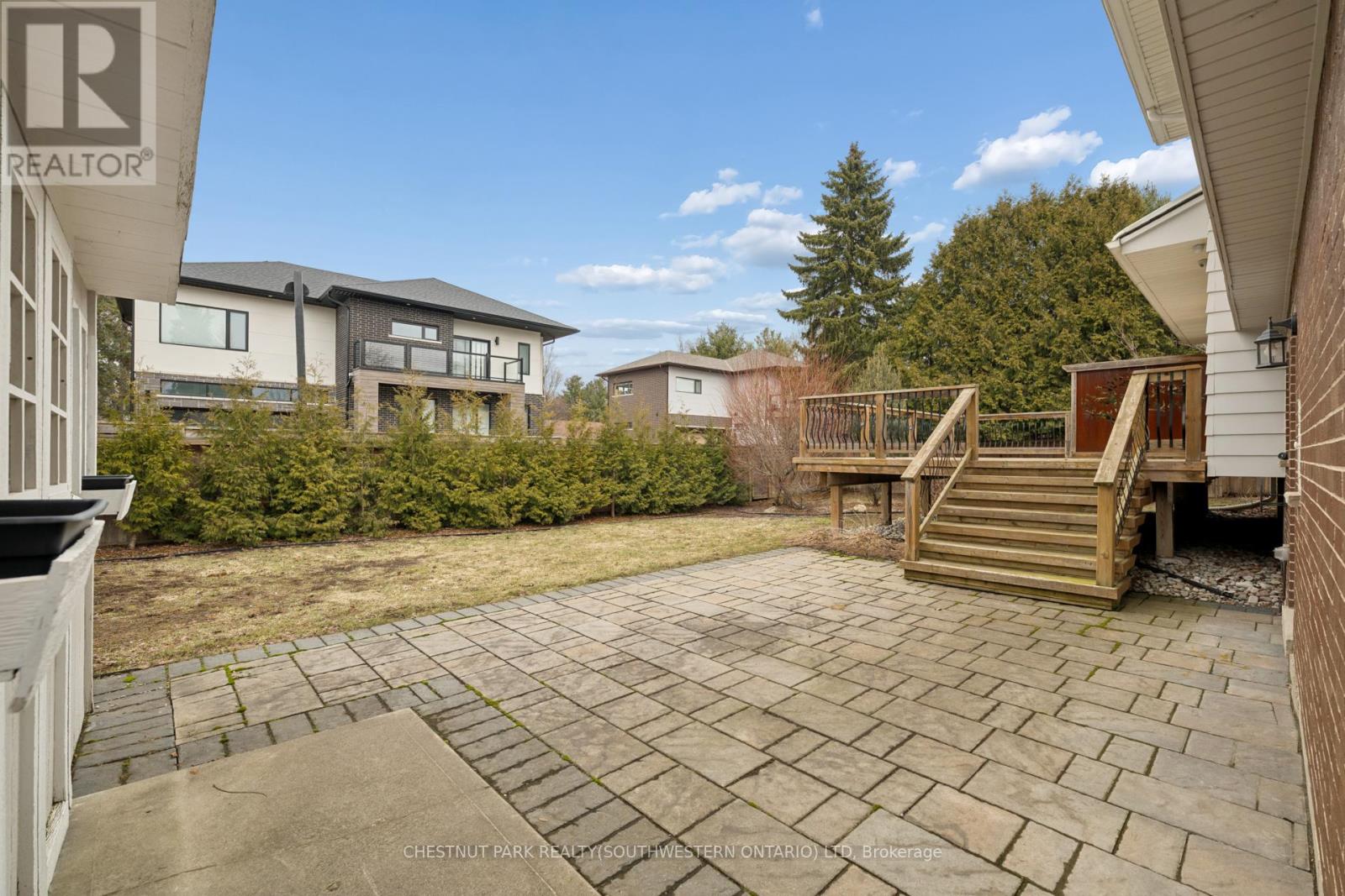 19 Douglas Road, Hamilton, Ontario  L9G 2E2 - Photo 35 - X12916048