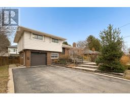 19 DOUGLAS ROAD, Hamilton, Ontario