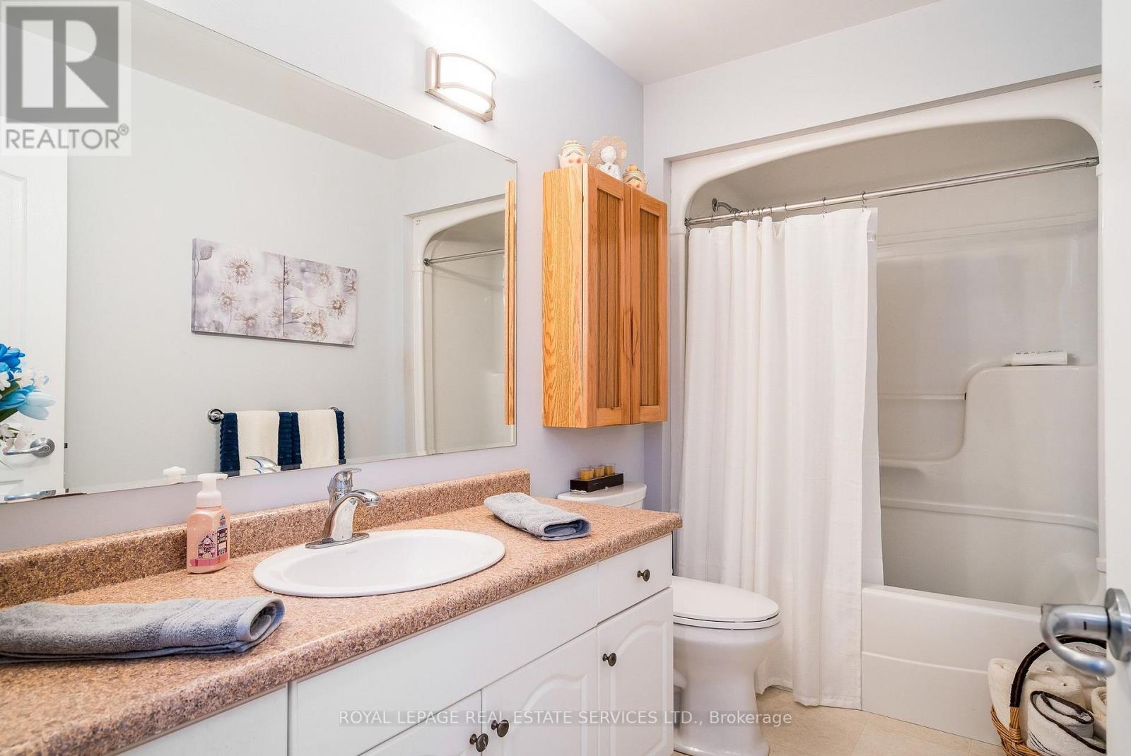 65 Pennsylvania Avenue, Wasaga Beach, Ontario  L9Z 3A8 - Photo 12 - S12726176