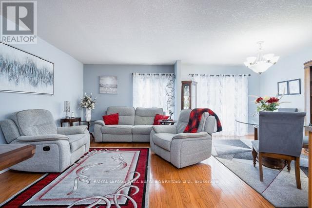 65 Pennsylvania Avenue, Wasaga Beach, Ontario  L9Z 3A8 - Photo 5 - S12726176