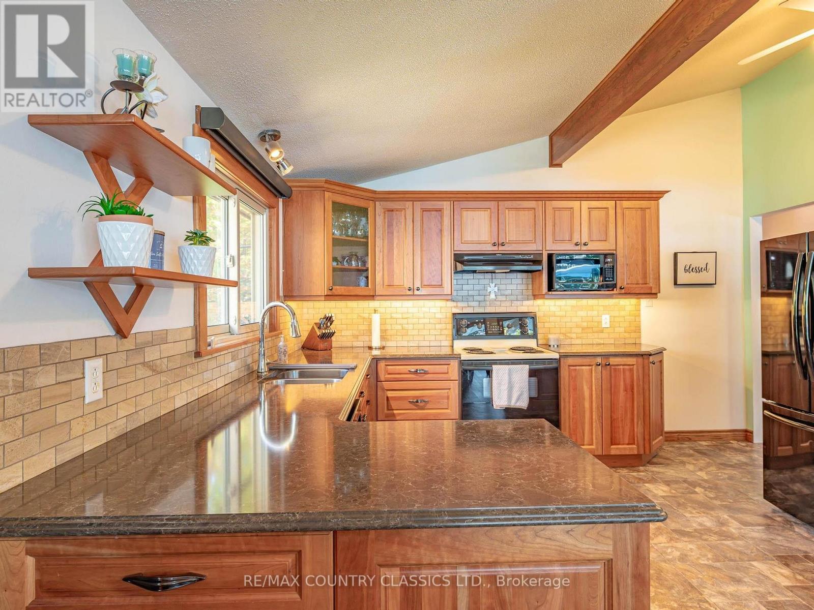 27 Martin Lane, North Kawartha, Ontario  K0L 1A0 - Photo 25 - X12915090