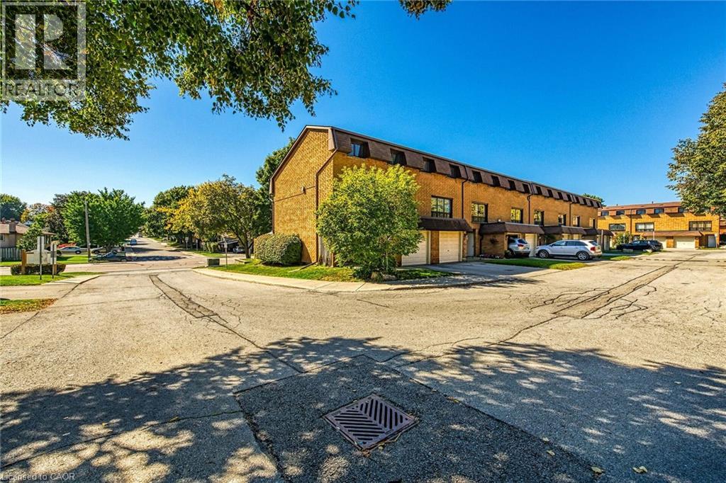 500 Stone Church Road W Unit# F8, Hamilton, Ontario  L9B 1R2 - Photo 3 - 40814567