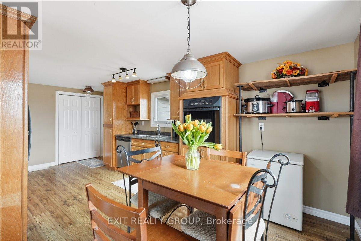 391 Barrett Road, Stirling-Rawdon, Ontario  K0K 3E0 - Photo 12 - X12916128