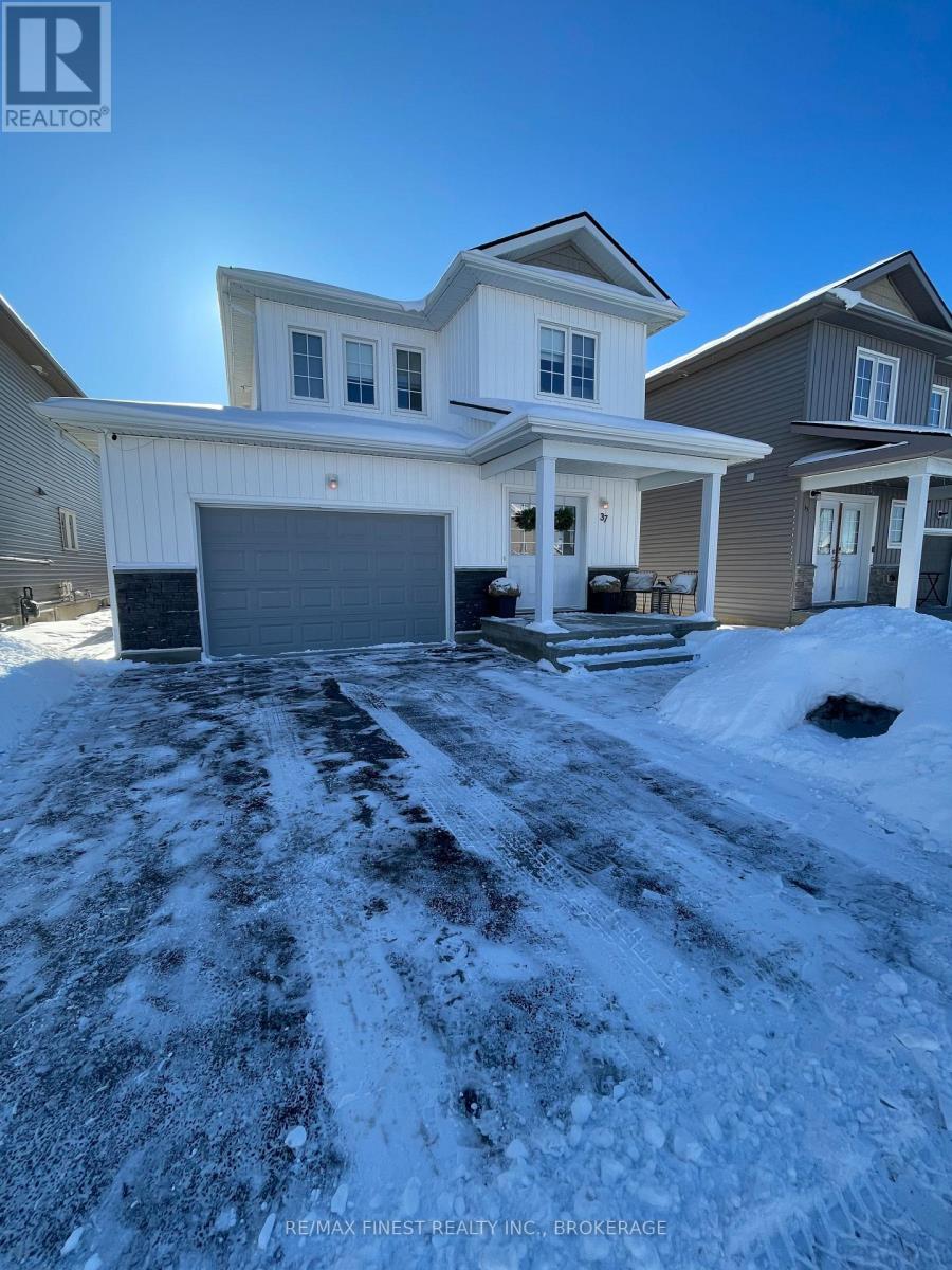 37 Brennan Crescent, Loyalist, Ontario  K0H 2H0 - Photo 3 - X12916066