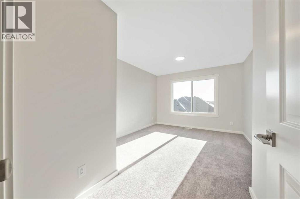 374 Heritage Boulevard, Cochrane, Alberta  T4C 0L3 - Photo 11 - A2294557