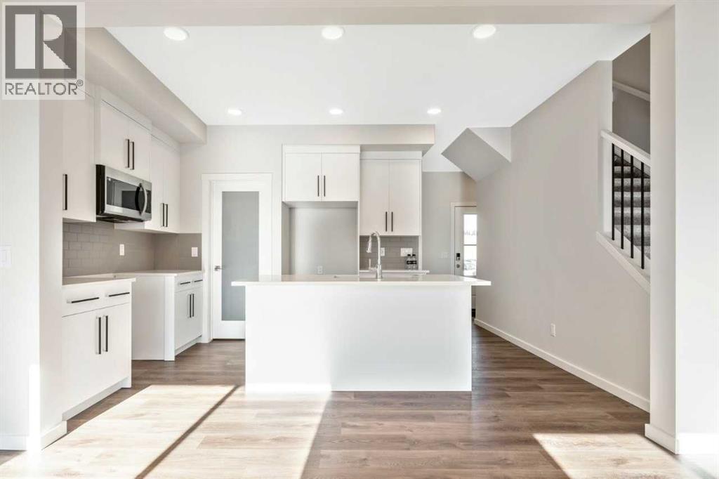 374 Heritage Boulevard, Cochrane, Alberta  T4C 0L3 - Photo 5 - A2294557