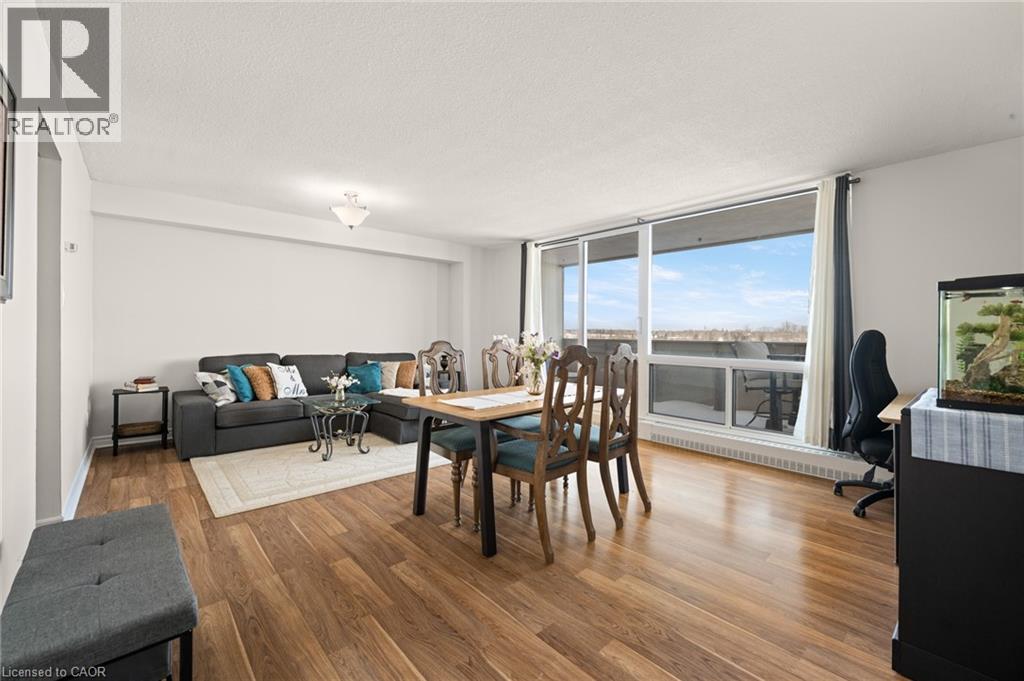 225 Harvard Place Unit# 1005, Waterloo, Ontario  N2J 4H4 - Photo 3 - 40803866