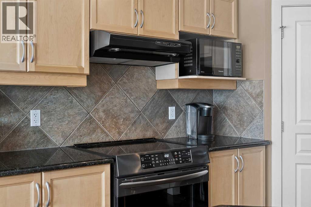 228 Westmount Crescent, Okotoks, Alberta  T1S 2J2 - Photo 14 - A2291911