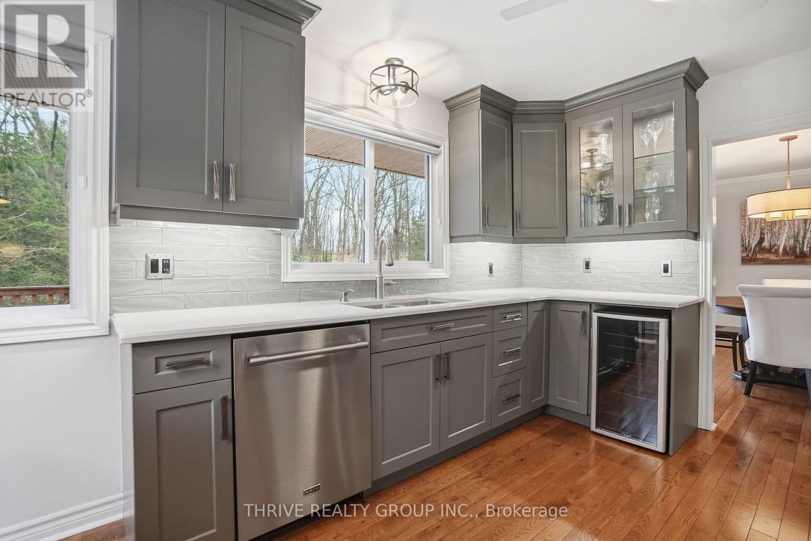 9650 Joanne Avenue, Lambton Shores, Ontario  N0M 1T0 - Photo 12 - X12916156