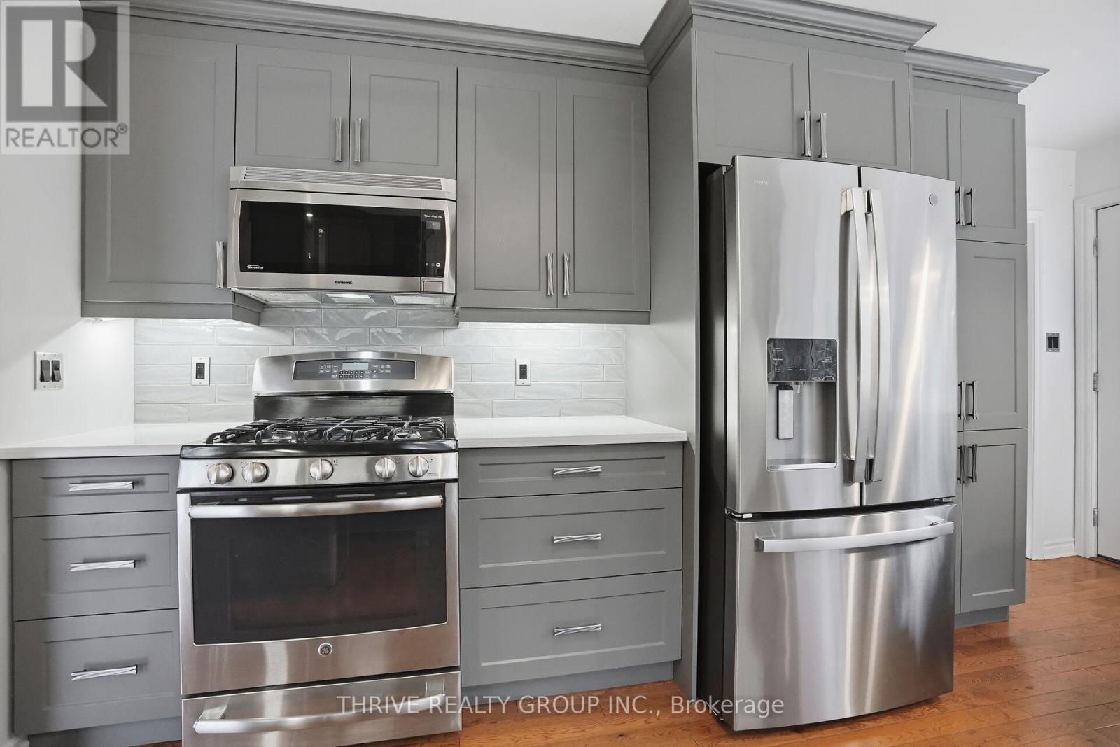 9650 Joanne Avenue, Lambton Shores, Ontario  N0M 1T0 - Photo 13 - X12916156